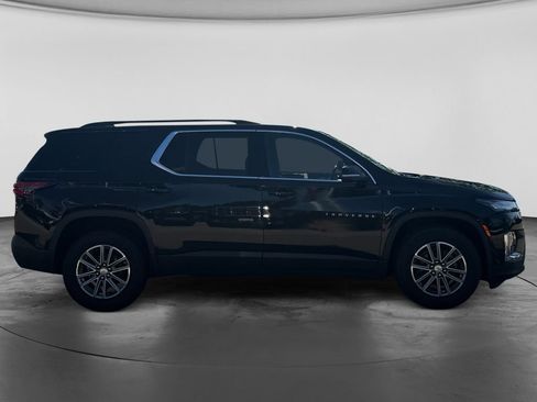 Used 2023 Chevrolet Traverse LT FWD image 11