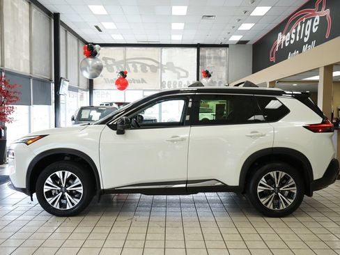 Used 2023 Nissan Rogue SL AWD/4WD image 3