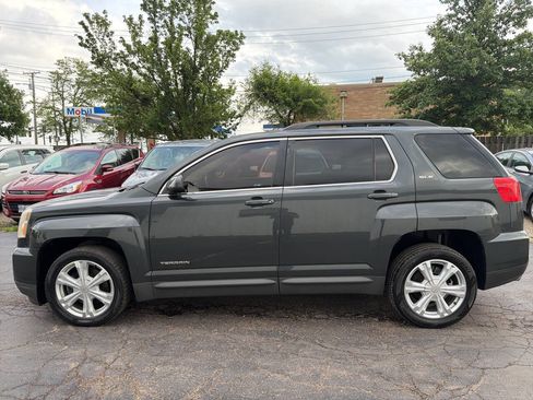 Used 2017 GMC Terrain SLE AWD/4WD image 3