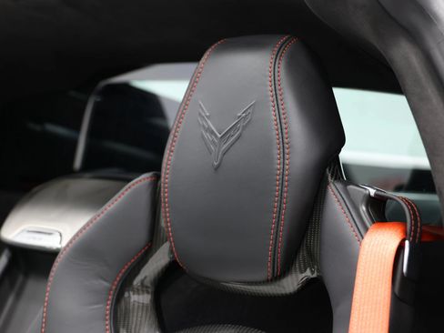 Used 2023 Chevrolet Corvette Stingray Premium Cpe w/ Z51 Performance Package RWD image 17