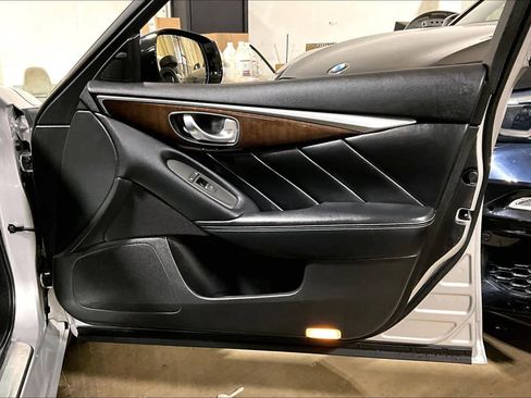 Used 2014 INFINITI Q50 Premium w/ Deluxe Technology Package image 23