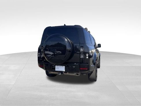 Used 2024 Land Rover Defender 130 X AWD/4WD image 5