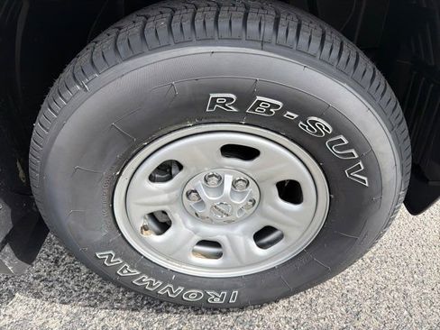 Used 2019 Nissan Frontier S RWD image 8