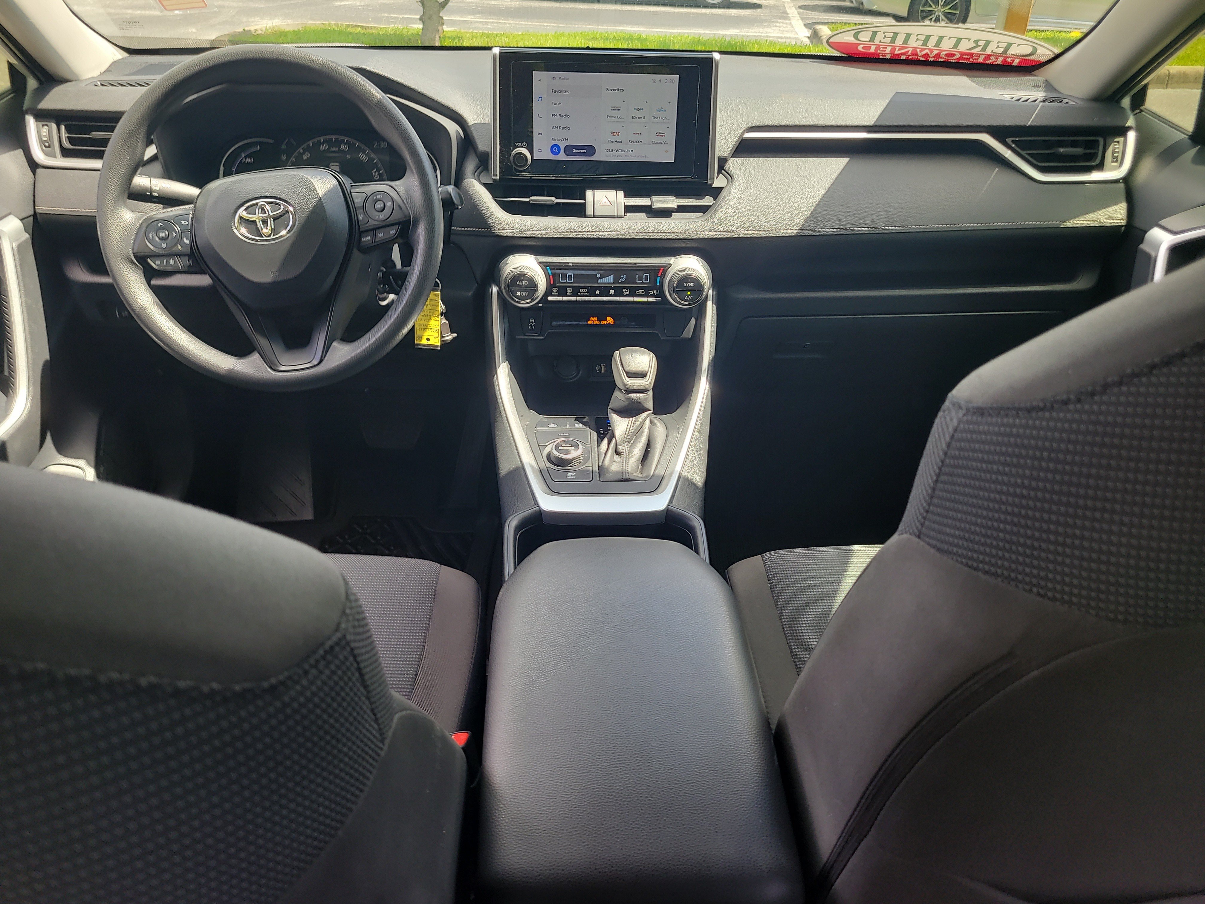 Certified 2025 Toyota RAV4 LE AWD/4WD image 15