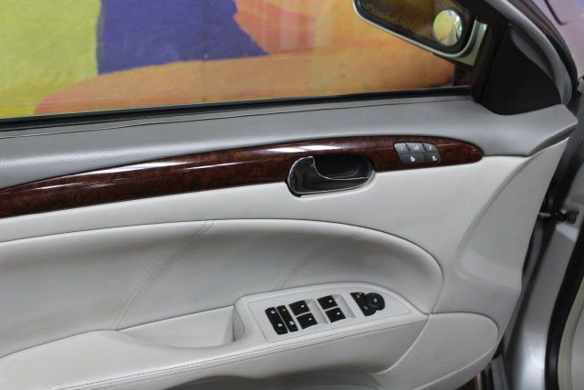 Used 2011 Buick Lucerne CXL w/ Driver Confidence Package FWD image 13