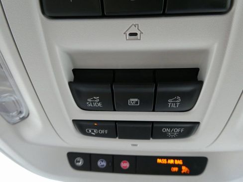 Certified 2024 Buick Envision Avenir AWD/4WD image 30