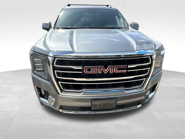 Used 2023 GMC Yukon XL SLT w/ SLT Luxury Package AWD/4WD image 3