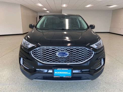 Used 2023 Ford Edge SEL w/ Convenience Package image 3