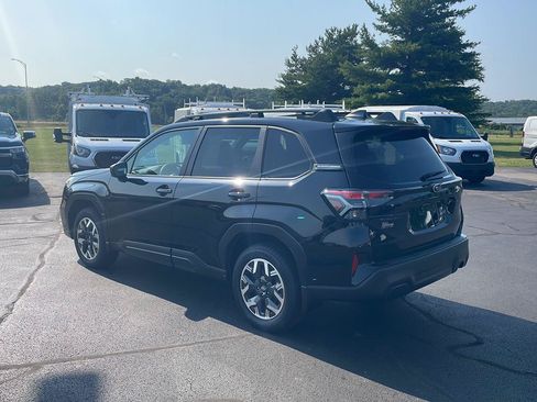 Used 2026 Subaru Forester Premium AWD/4WD image 3