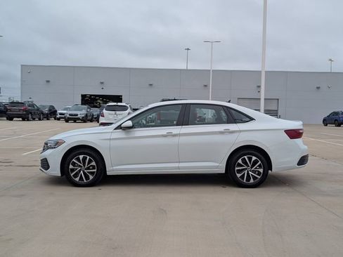 Used 2024 Volkswagen Jetta S FWD image 3