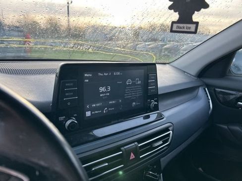 Used 2021 Kia Seltos S image 8