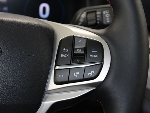 New 2026 Ford Explorer Active image 38