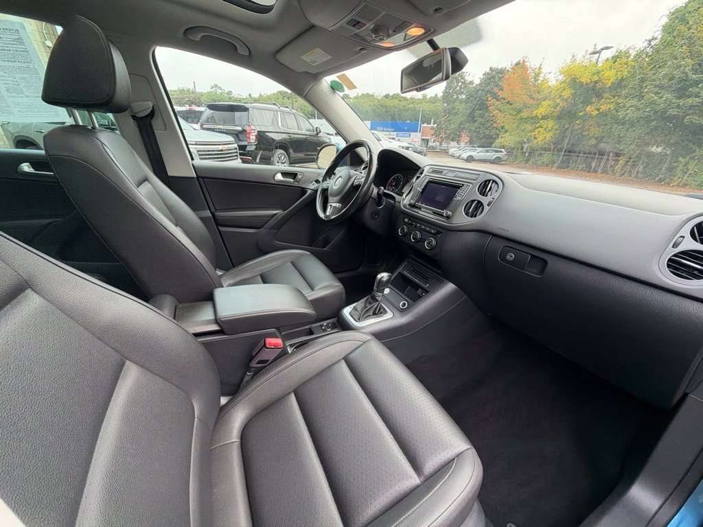 Used 2017 Volkswagen Tiguan Wolfsburg Edition AWD/4WD image 21