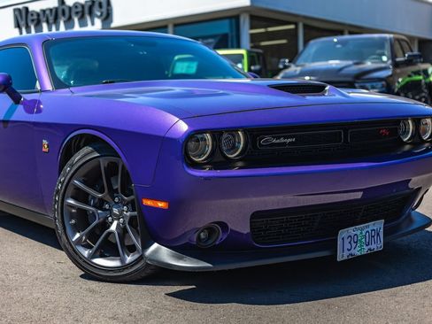 Used 2023 Dodge Challenger R/T Scat Pack RWD image 3