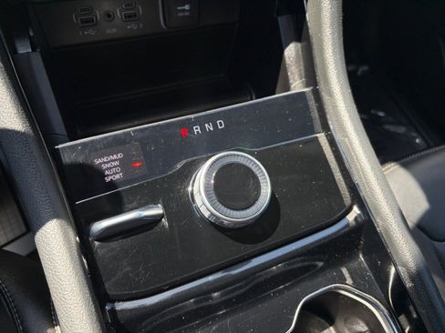 Used 2023 Jeep Grand Cherokee L Limited AWD/4WD image 23