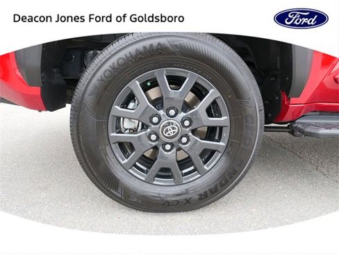 Used 2025 Toyota 4Runner SR5 image 11