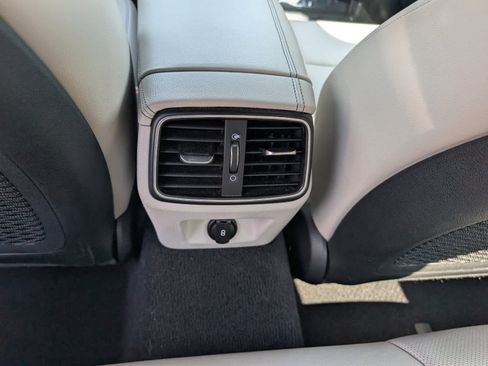 Used 2023 Genesis G70 2.0T AWD/4WD image 18