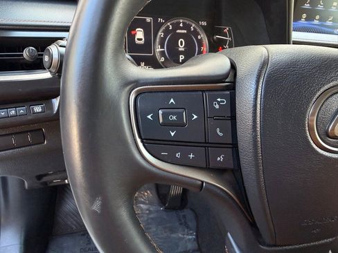 Certified 2022 Lexus UX 200 image 26