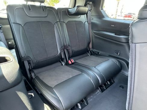 New 2026 Jeep Grand Cherokee L 4WD image 18