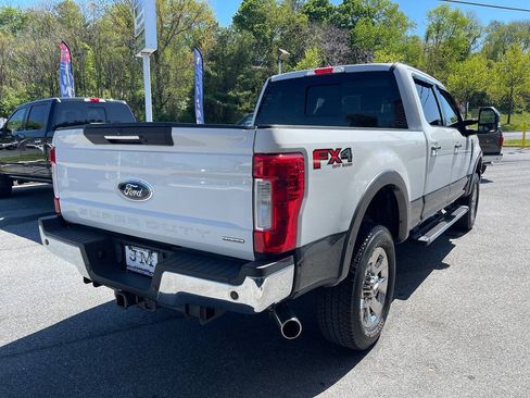 Used 2017 Ford F250 Lariat w/ Lariat Ultimate Package AWD/4WD image 7