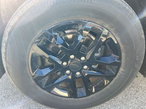 Used 2022 Chevrolet Traverse LS w/ LPO, Blackout Package image 14