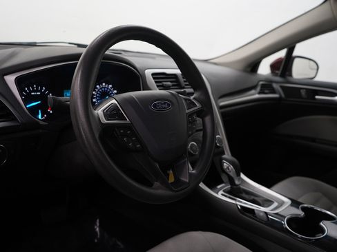 Used 2015 Ford Fusion S image 17