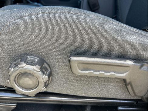 Certified 2025 Jeep Wrangler Sport AWD/4WD image 10