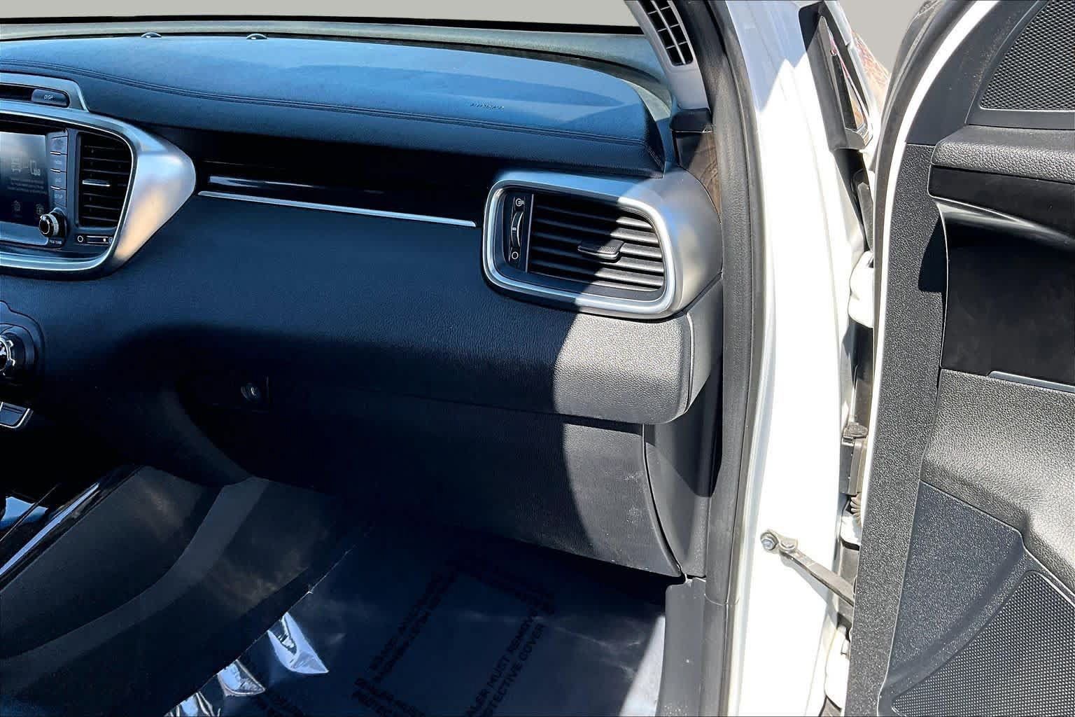 Used 2017 Kia Sorento EX FWD image 18