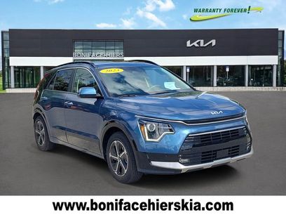 Certified 2023 Kia Niro