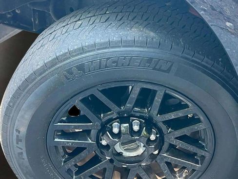 Used 2016 Ford F250 Lariat w/ Lariat Ultimate Package image 43