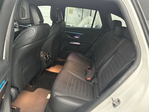 Certified 2025 Mercedes-Benz GLC 300 image 22