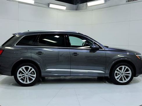 Used 2025 Audi Q7 3.0T Premium Plus AWD/4WD image 8
