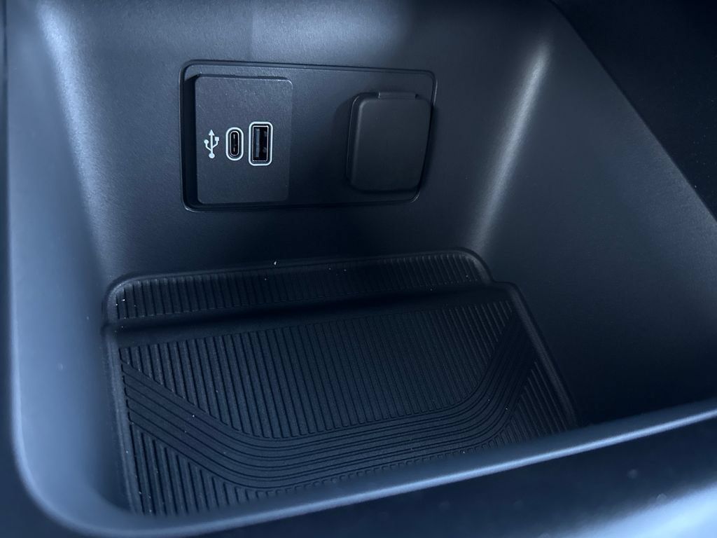 New 2027 Ford Explorer Active w/ Active Comfort Package RWD image 57