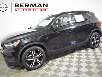 Used 2022 Volvo XC40 T5 R-Design