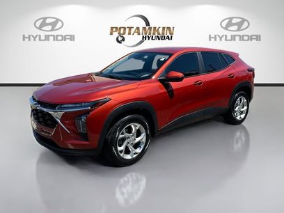 Used 2024 Chevrolet Trax LS w/ LS Convenience Package