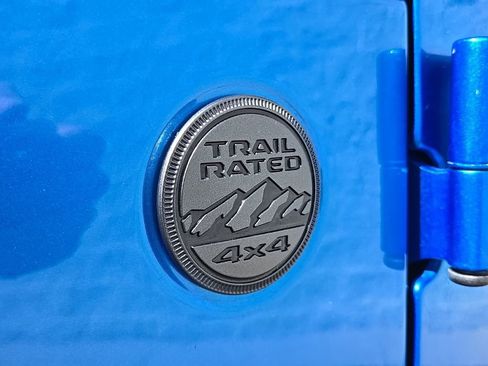 Used 2025 Jeep Wrangler Sport AWD/4WD image 11