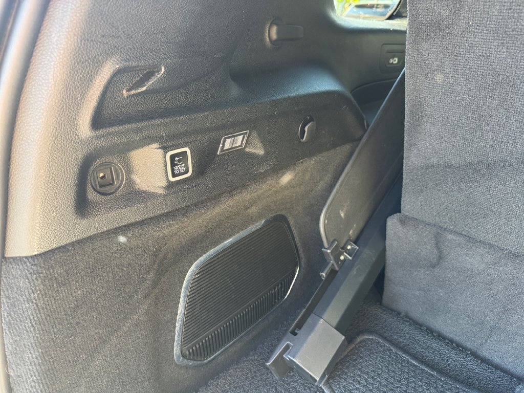 Used 2023 Jeep Grand Cherokee L Summit AWD/4WD image 18