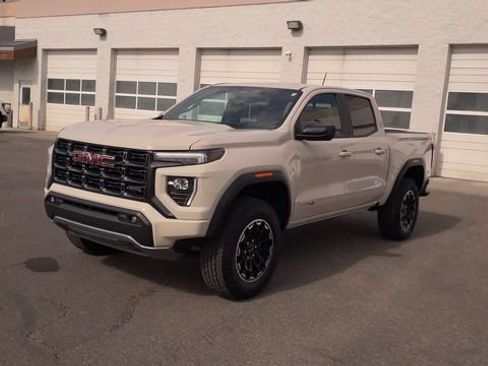 Used 2026 GMC Canyon AT4 AWD/4WD image 5
