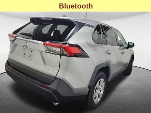 Used 2024 Toyota RAV4 LE AWD/4WD image 8