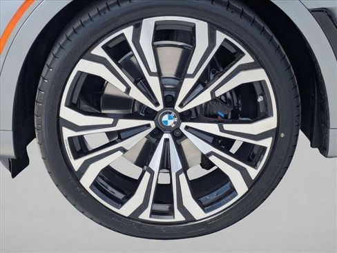 Used 2025 BMW X7 M60i w/ Executive Package AWD/4WD image 25