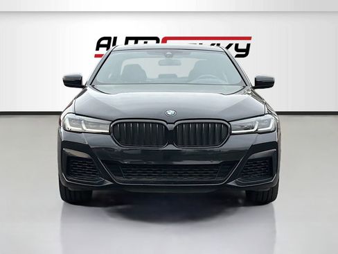 Used 2023 BMW 540i w/ M Sport Package RWD image 2