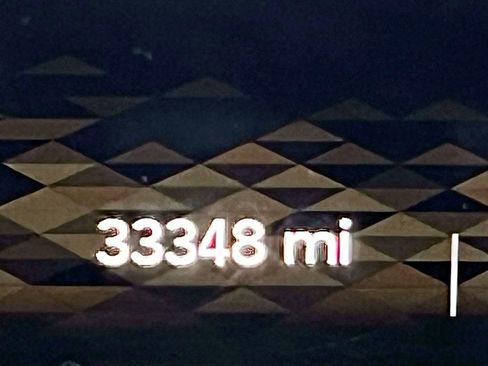 Used 2023 Jeep Wrangler Unlimited Sahara image 23