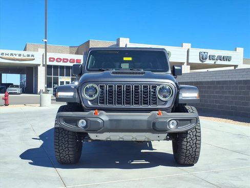 New 2025 Jeep Gladiator Mojave w/ Convenience Group image 2