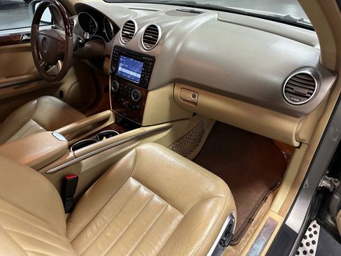 Used 2008 Mercedes-Benz ML 550 4MATIC image 24