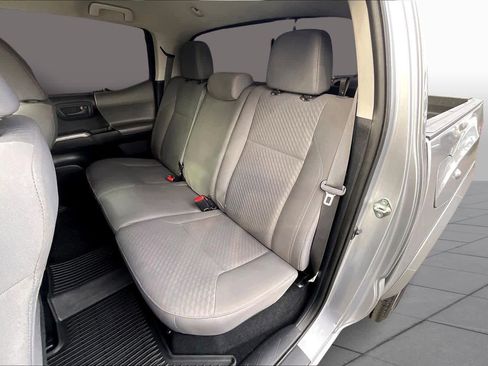 Certified 2020 Toyota Tacoma SR5 image 20