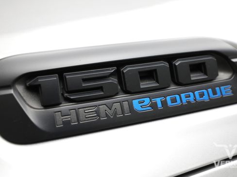 Used 2024 RAM 1500 Lone Star image 12