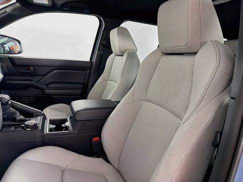 New 2026 Toyota 4Runner SR5 AWD/4WD image 32