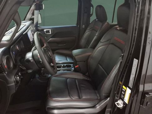 Used 2024 Jeep Wrangler Unlimited Rubicon w/ Safety Group AWD/4WD image 22