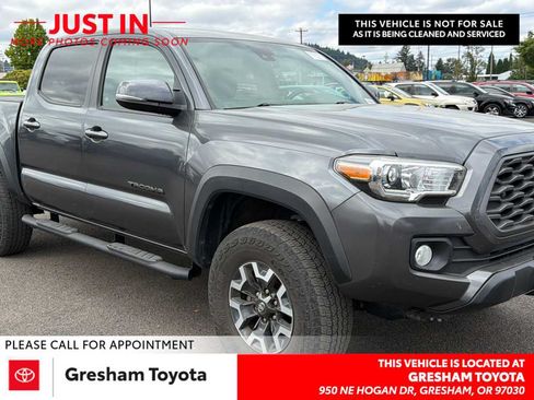 Used 2022 Toyota Tacoma TRD Off-Road w/ Technology Package AWD/4WD image 1