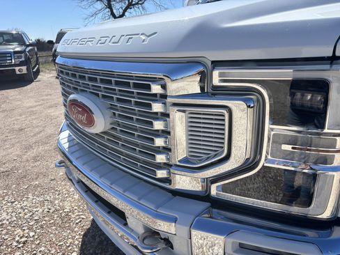 Used 2020 Ford F450 Lariat w/ Lariat Ultimate Package image 11